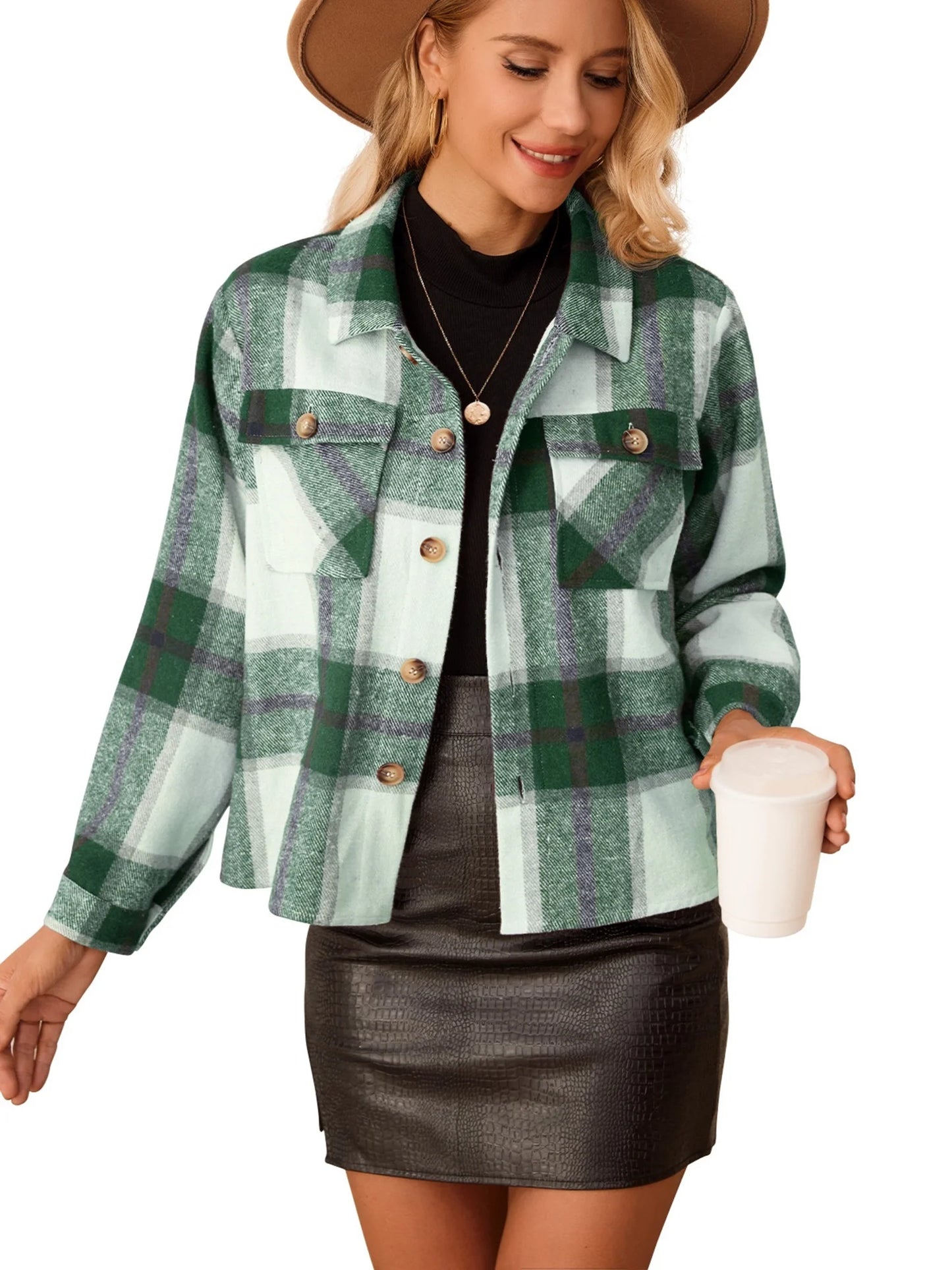 Women'S Cropped Plaid Shacket Jacket Fashion Casual Button down Lightweight Outwear Flannel Plaid Shirts Casual Jackets with Pockets